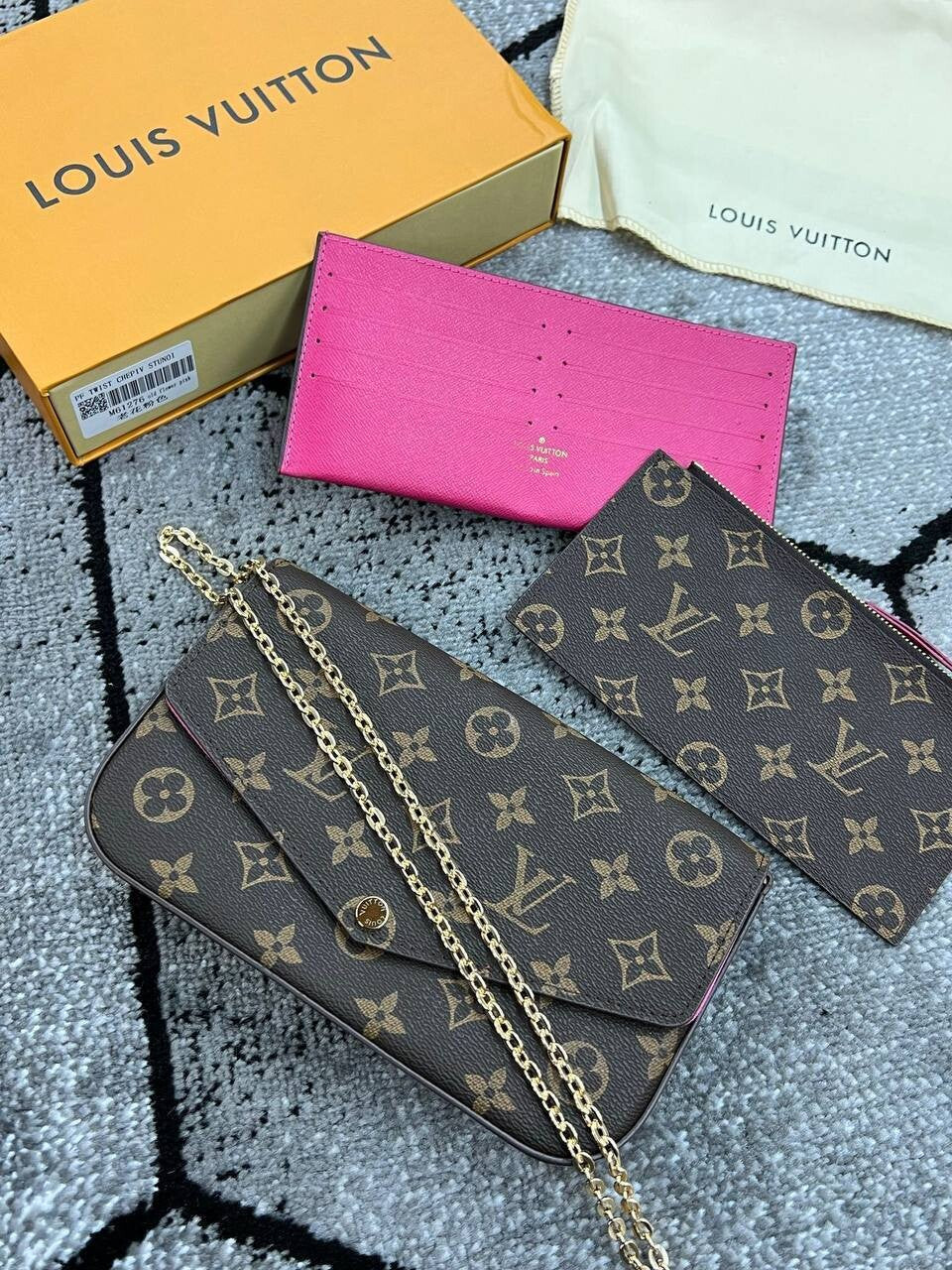 Louis Vuitton LV Women Felicie Triple Trio Pochette Long Chain Strap Bag in various Colors in AAA quality UK