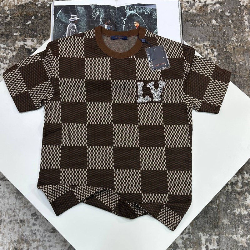 Louis Vuitton Short-Sleeved Cotton Damier Crewneck with Crystal LV Patch UK Reps AAA+ Quality
