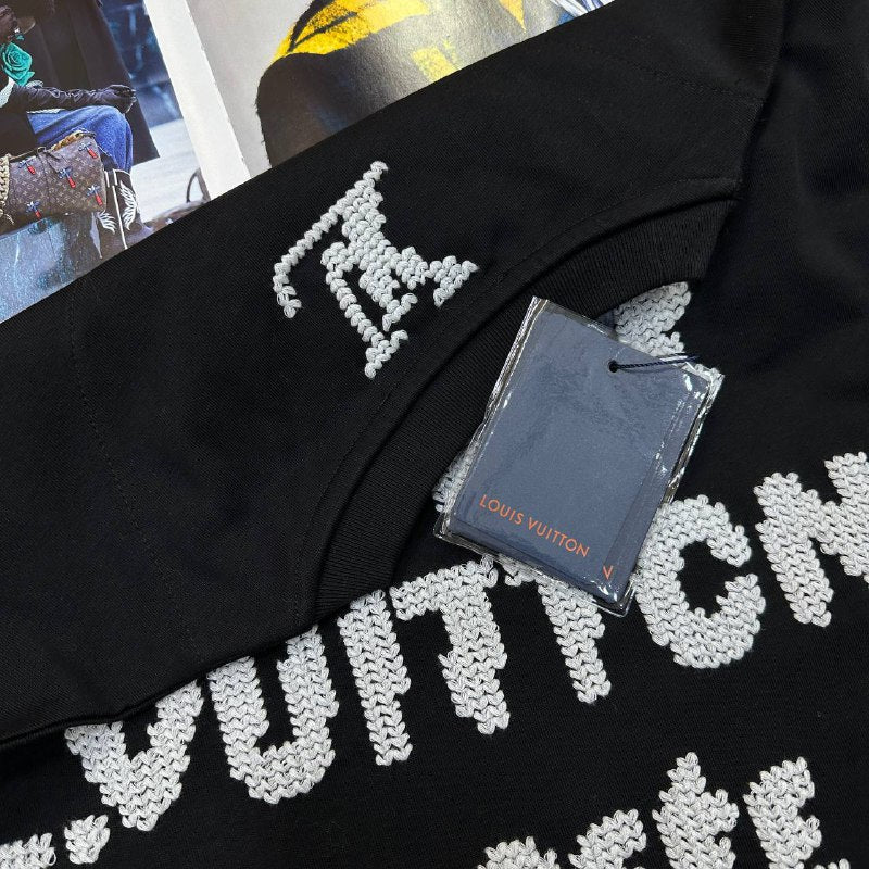 Louis Vuitton Embroidered Marque L. Vuitton Déposée T-Shirt UK Reps AAA+ Quality