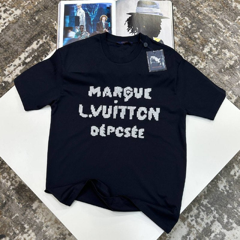 Louis Vuitton Embroidered Marque L. Vuitton Déposée T-Shirt UK Reps AAA+ Quality