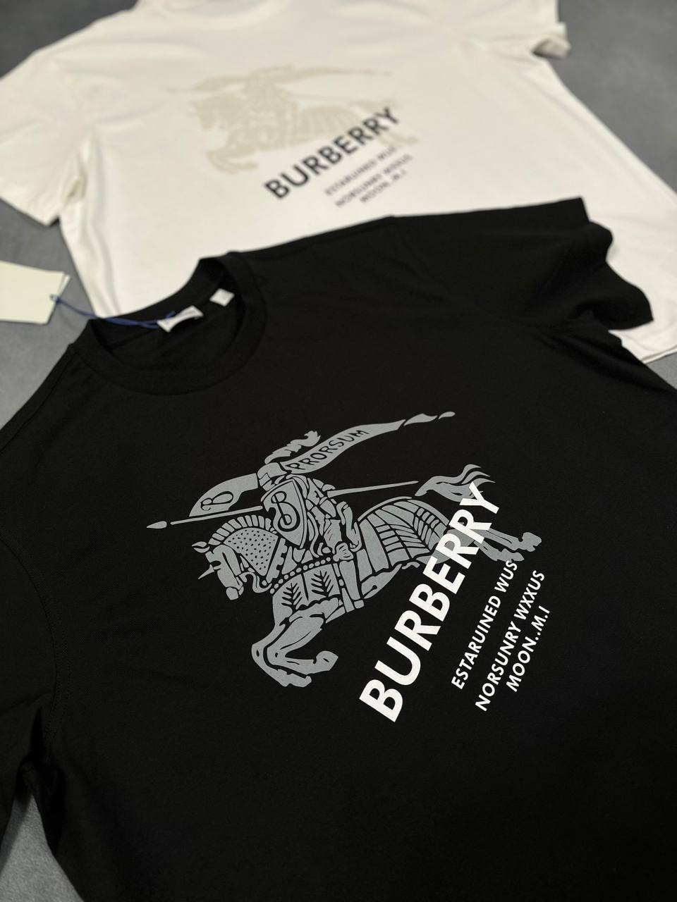 Burberry Equestrian Knight Design (EKD) Cotton T-shirt UK Reps AAA Quality