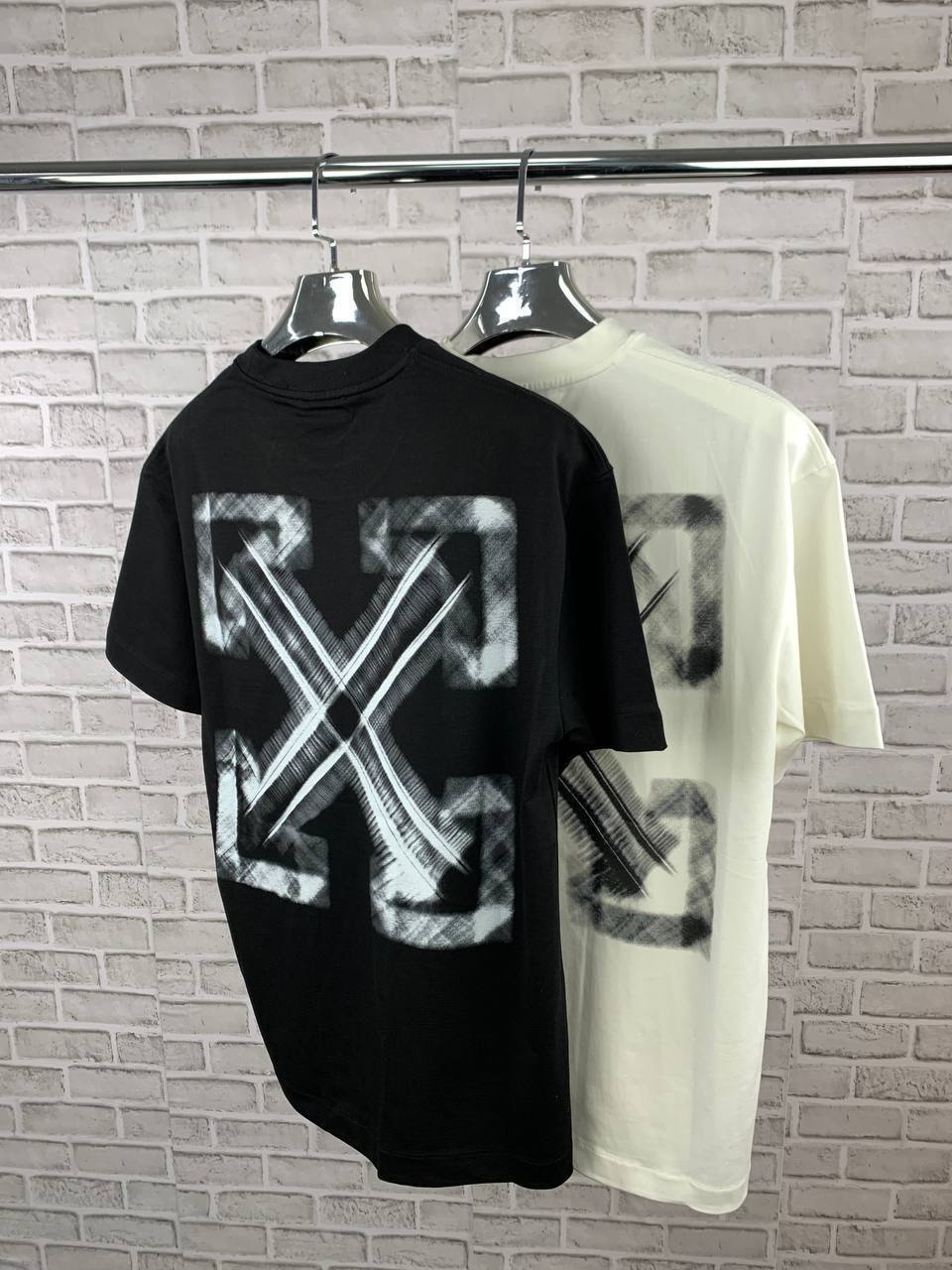 Off-White Vibe Arrow Skate T-Shirt (Dual Colorway) UK Reps AAA Quality