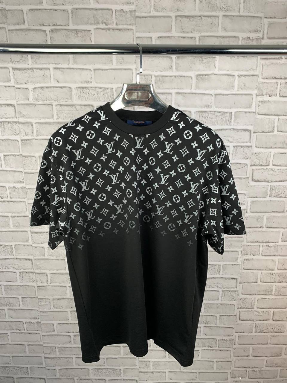 Louis Vuitton Monogram Gradient Cotton T-Shirt UK Reps AAA Quality