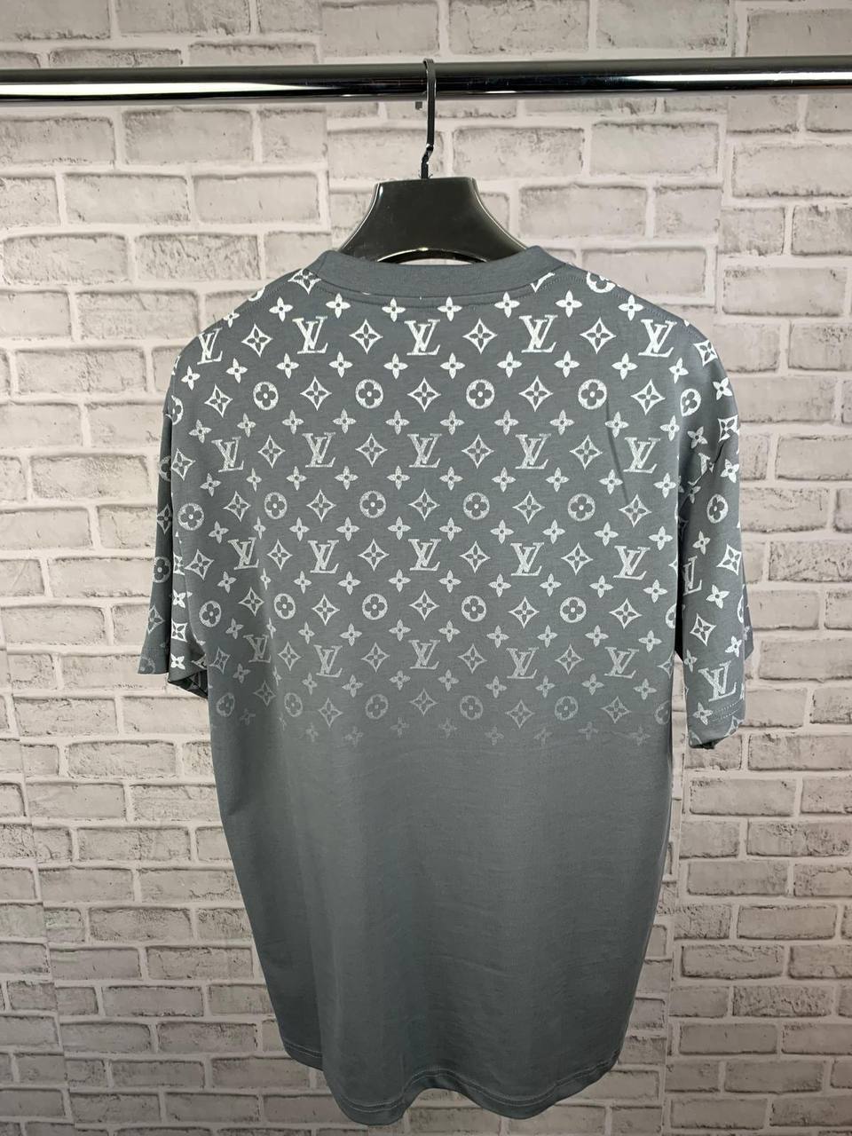 Louis Vuitton Monogram Gradient Cotton T-Shirt UK Reps AAA Quality
