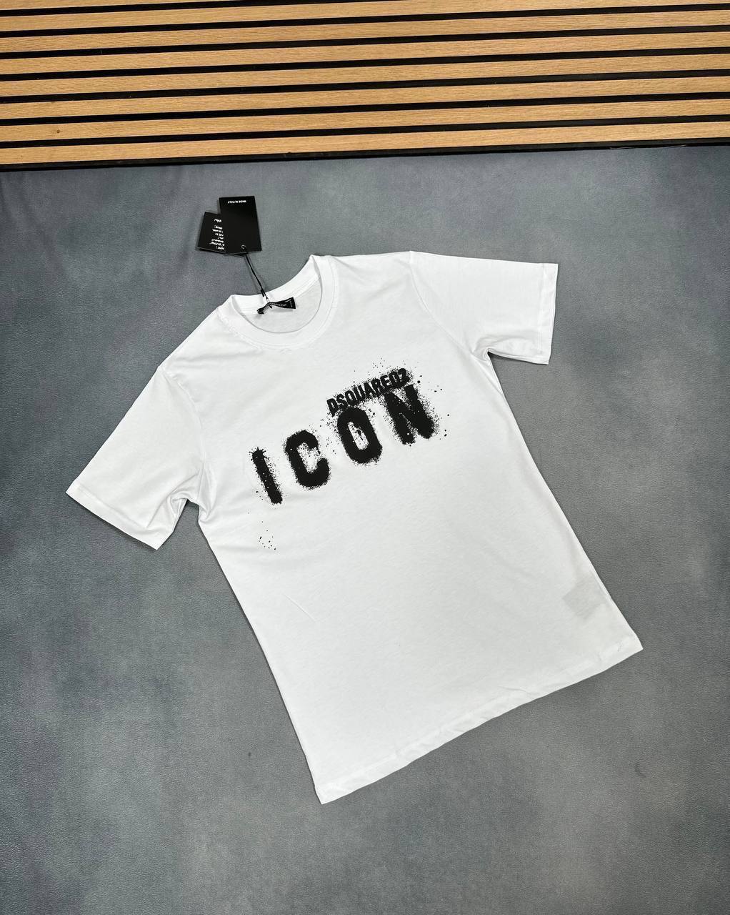 DSQUARED2 "ICON" Spray Paint Print Black Graphic T-Shirt AAA Quality Reps UK