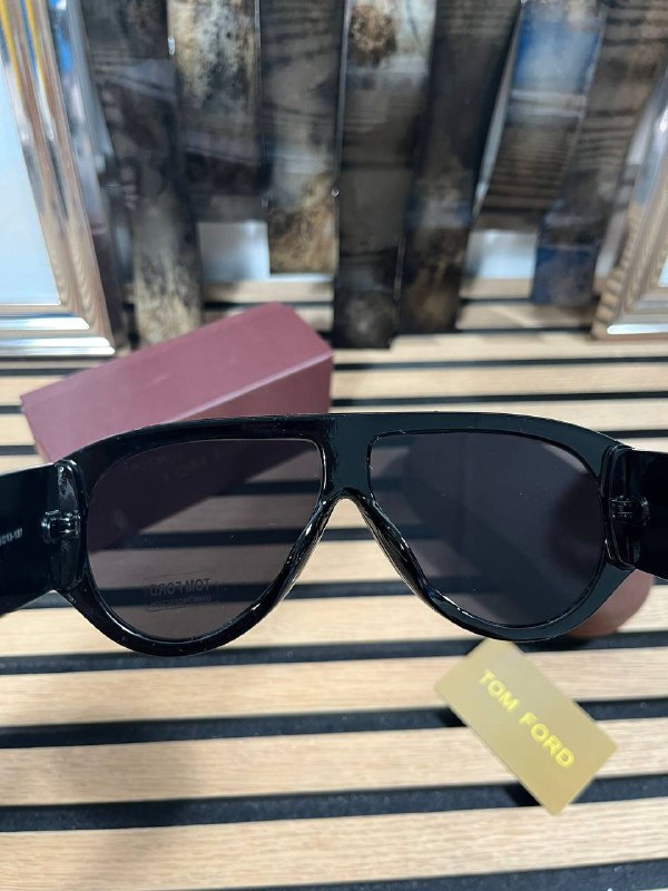Tom Ford Bronson FT1044 Oversized Pilot Sunglasses UK Reps AAA Quality