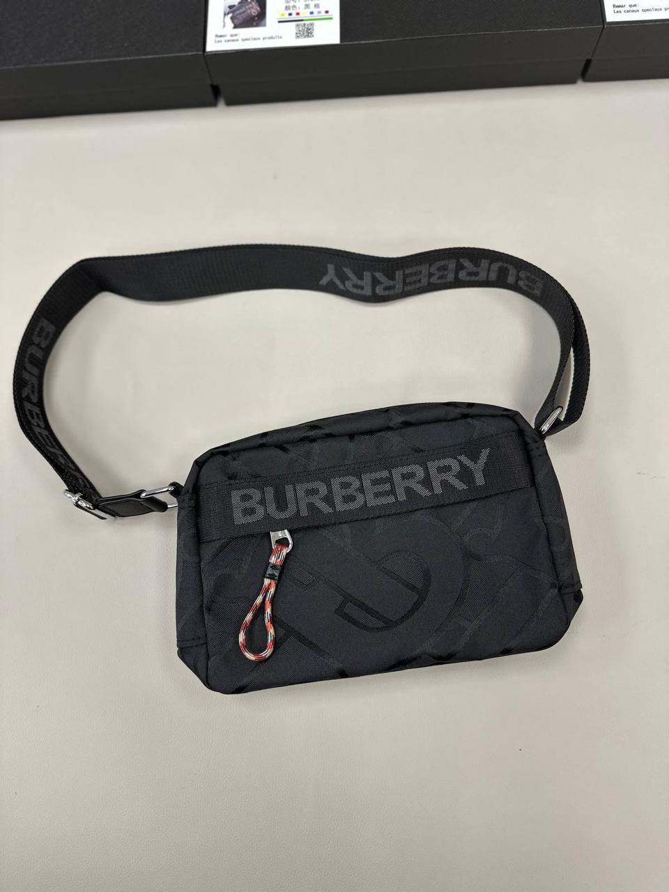 Burberry Paddy Crossbody Bag - Logo Detail Nylon Messenger UK Reps AAA Quality