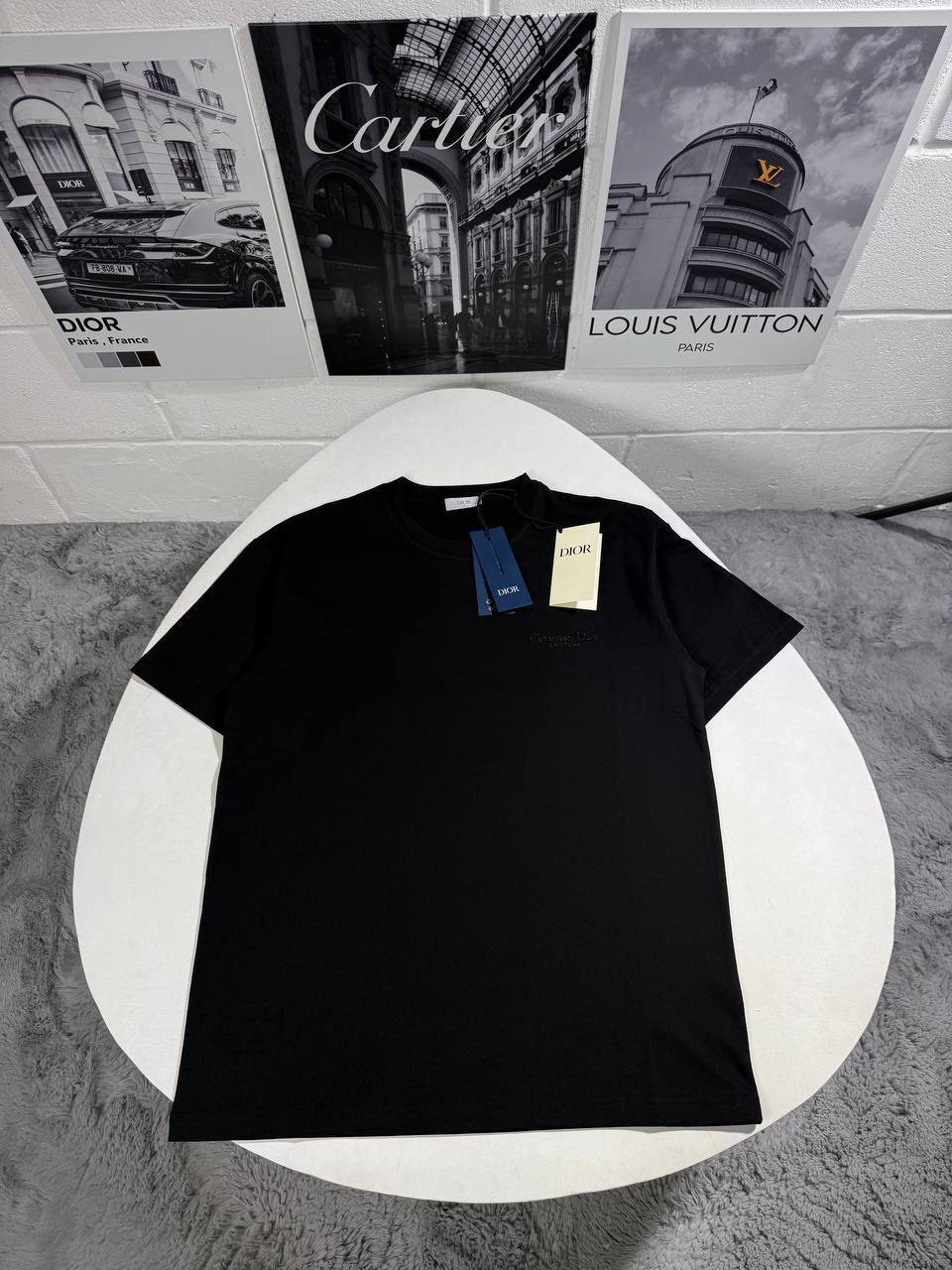 The Pinnacle of Minimalism: Dior Icons T-Shirt UK Reps AAA Quality