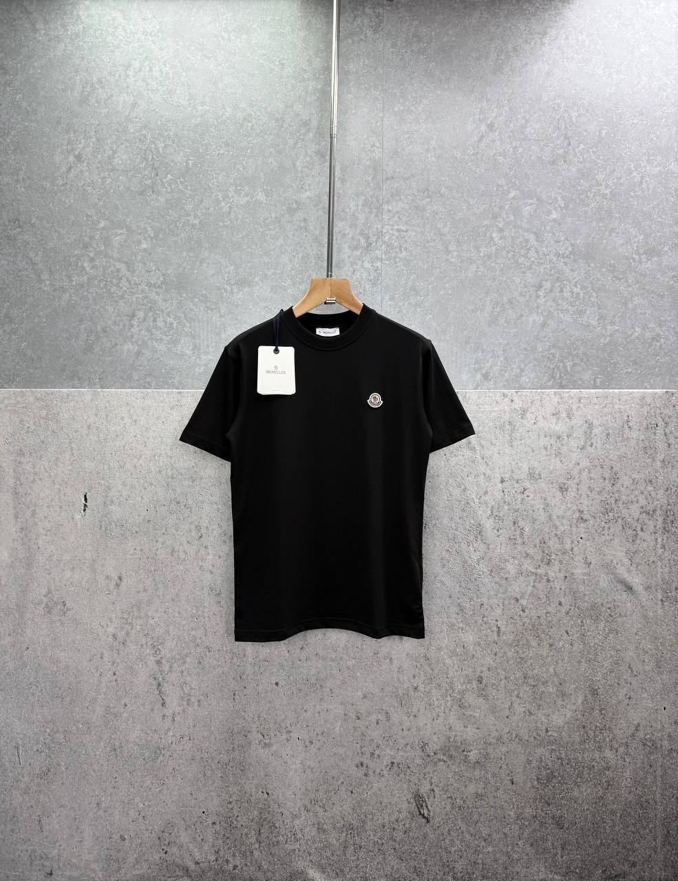Moncler Logo Patch Cotton T-Shirt UK Reps AAA Quality