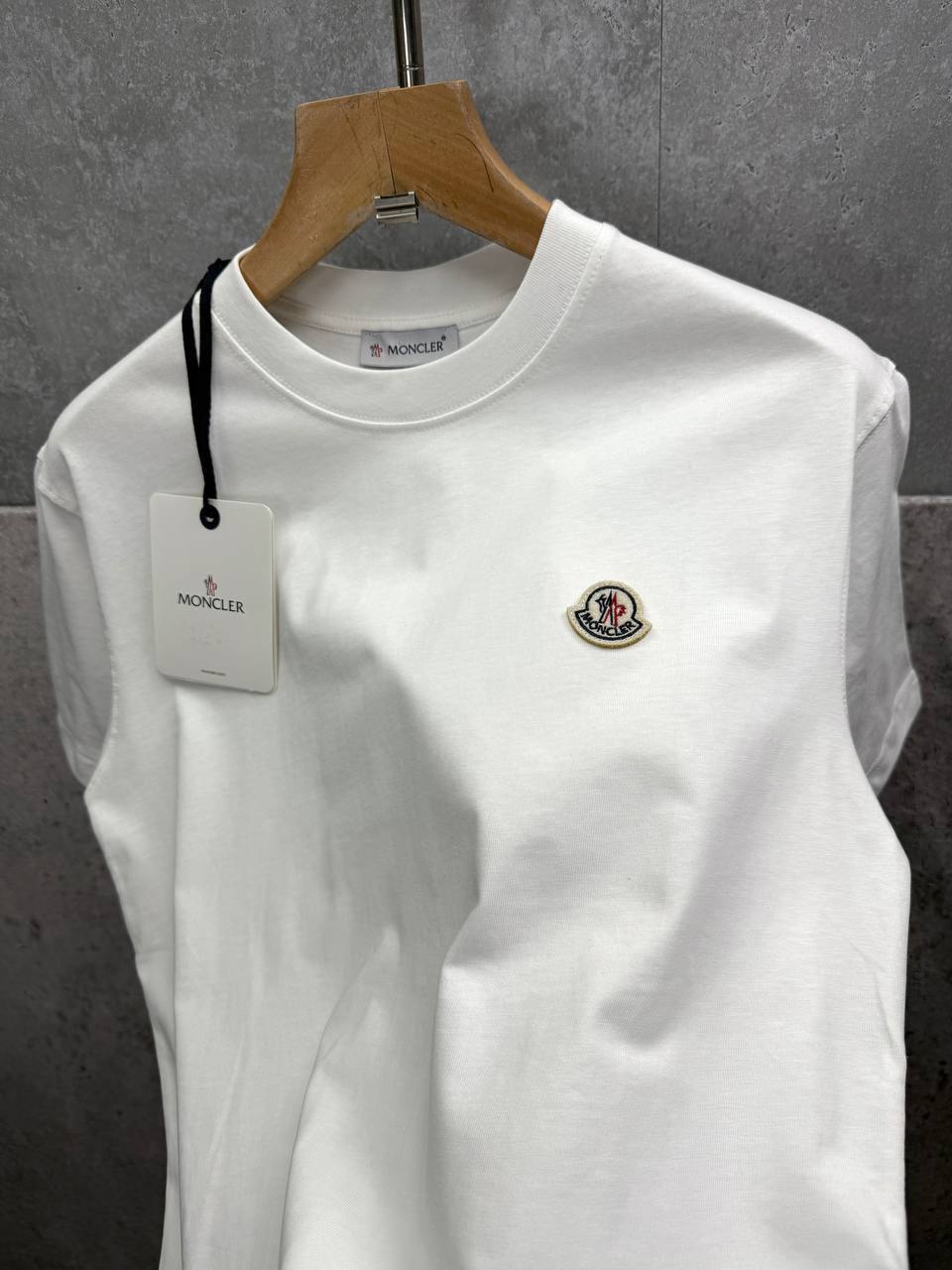 Moncler Logo Patch Cotton T-Shirt UK Reps AAA Quality