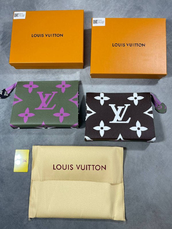 Louis Vuitton Summer "Giant Monogram" Pochette UK Reps AAA Quality