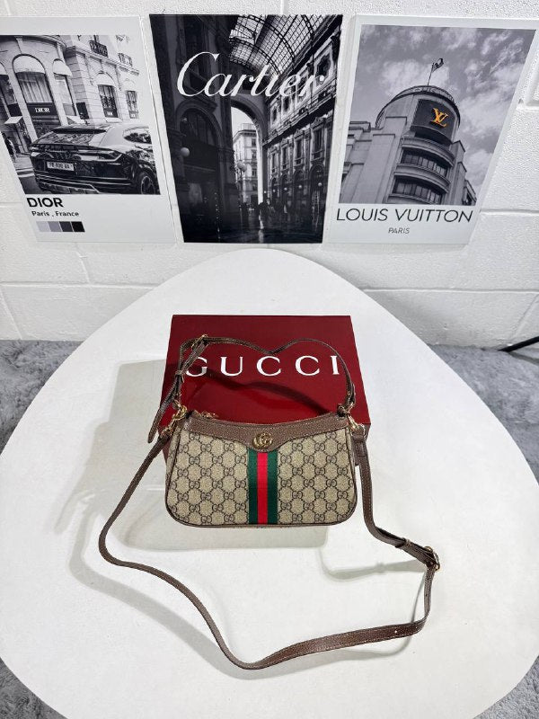 The Gucci Ophidia Small Shoulder Bag UK Reps AAA Quality.