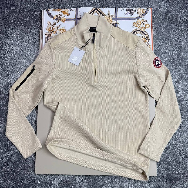 Burberry The Classic Check Cashmere Scarf in Archive Beige UK Reps AAA Quality