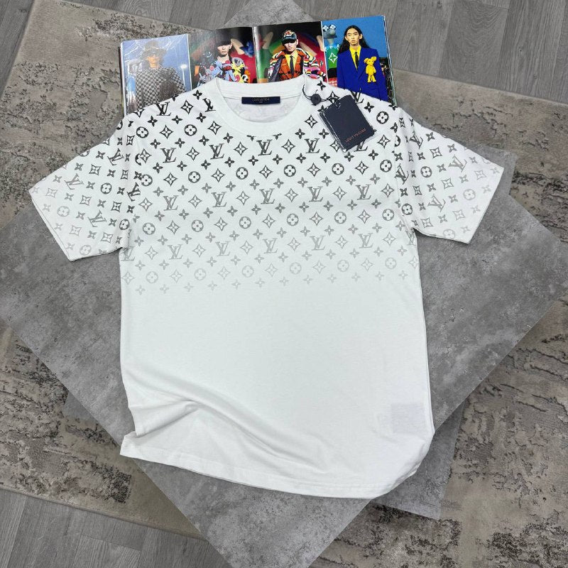 Louis Vuitton Gradient Monogram T-Shirt UK Reps AAA Quality