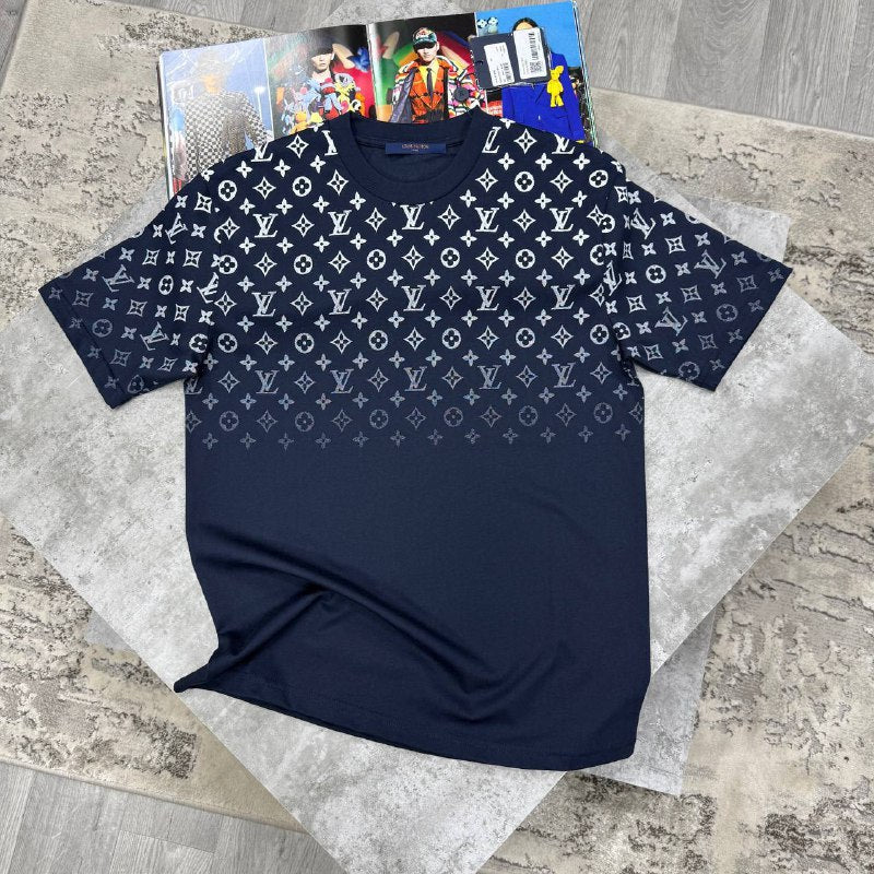 Louis Vuitton Gradient Monogram T-Shirt UK Reps AAA Quality