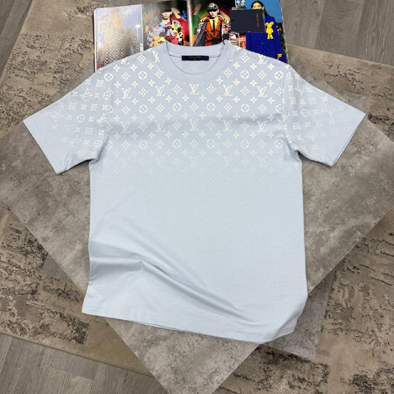 Louis Vuitton Gradient Monogram T-Shirt UK Reps AAA Quality