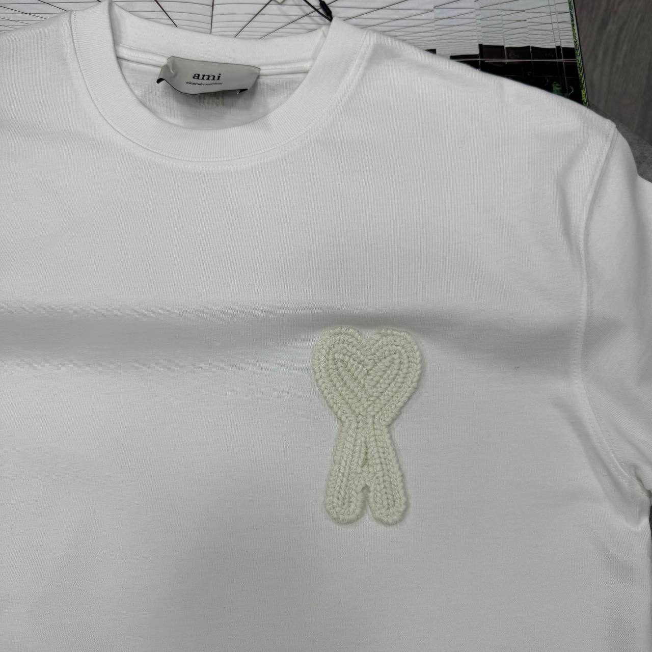 Ami Paris "Ami de Cœur" T-Shirt in white UK Reps AAA Quality