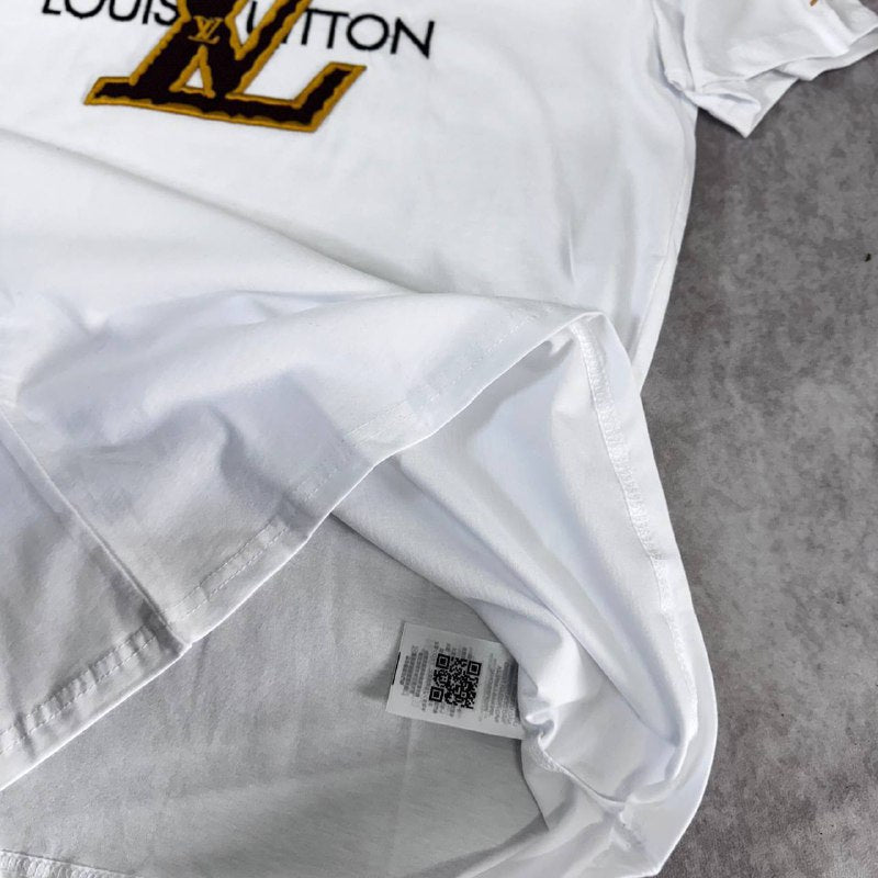 Louis Vuitton Monogram Graphic T-Shirts AAA Quality Reps UK