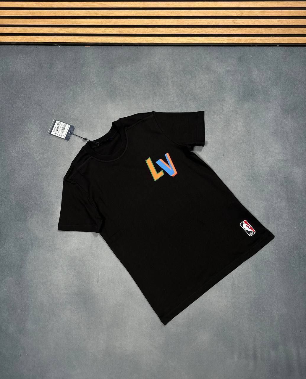 Louis Vuitton x NBA Logo Cotton T-Shirt in 2 Colors UK Reps AAA Quality