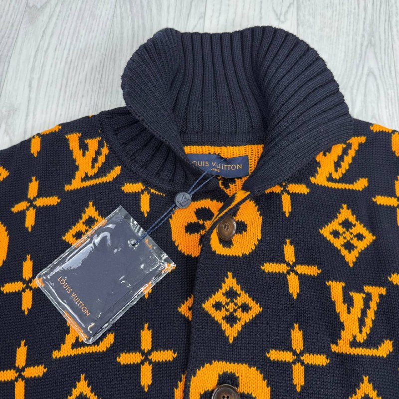 Louis Vuitton Signature Cardigan UK Reps AAA Quality