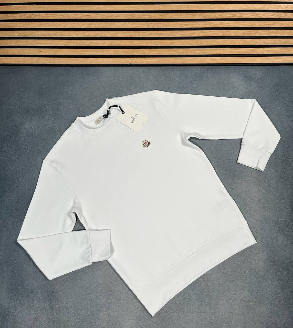 Moncler logo crewneck sweatshirts UK Reps AAA Quality