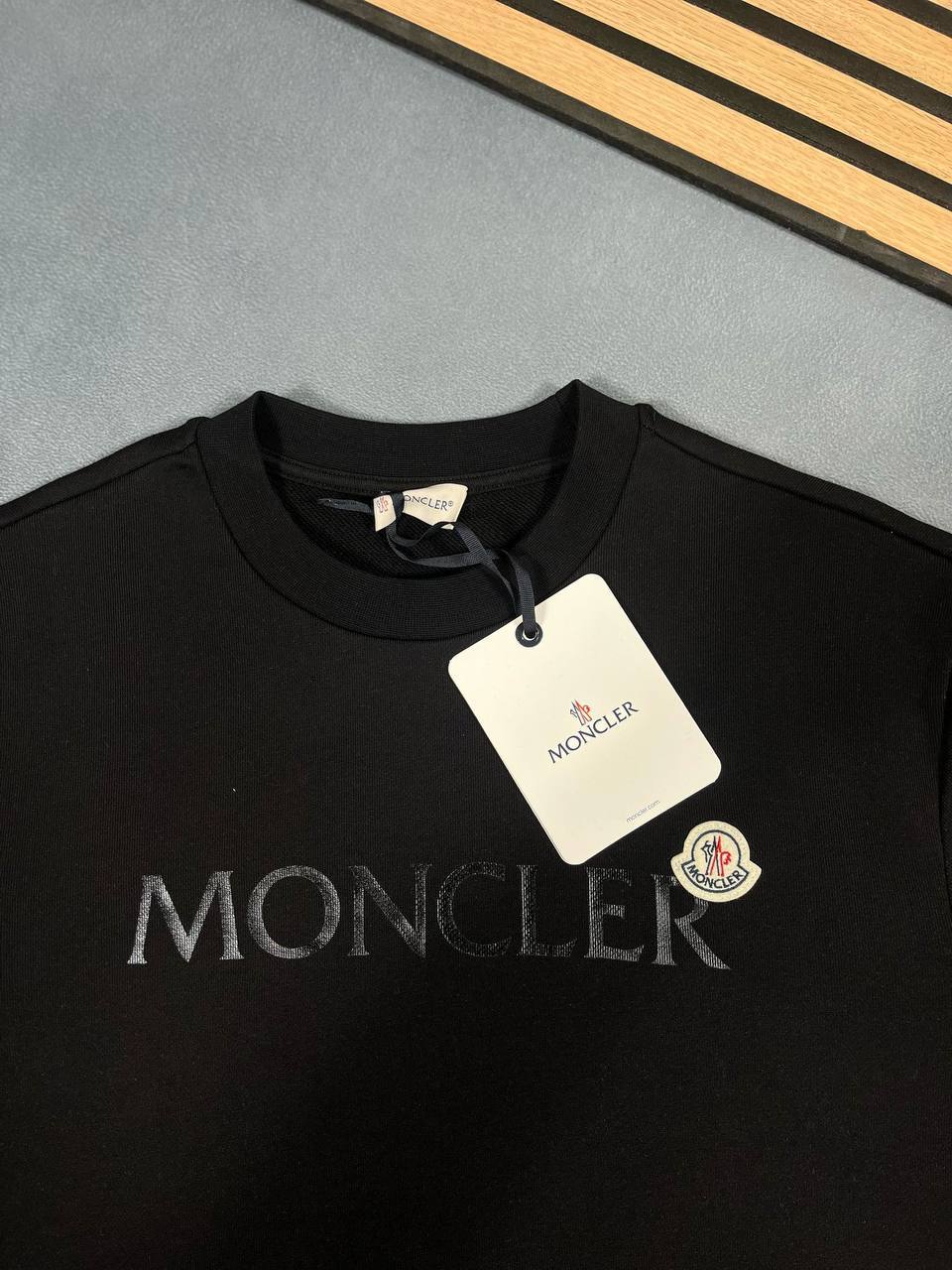 Moncler logo crewneck sweatshirts UK Reps AAA Quality