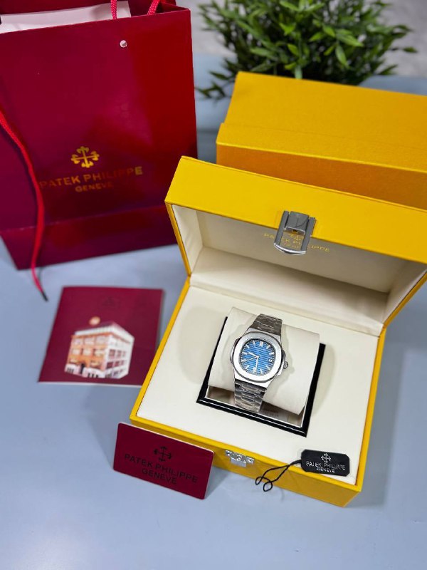 Patek Philippe Men's Luxury Nautilus Blue Dial Luxury Presentation Set AAA Quality Reps UK