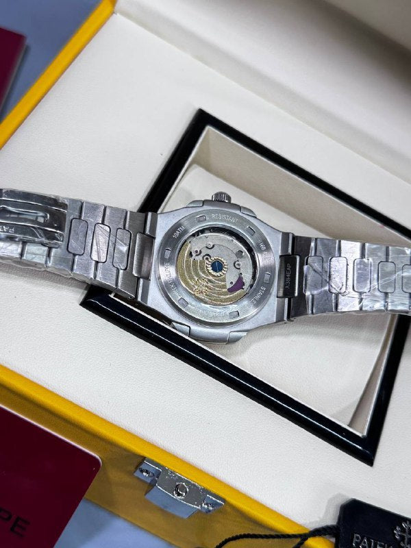 Patek Philippe Men's Luxury Nautilus Blue Dial Luxury Presentation Set AAA Quality Reps UK