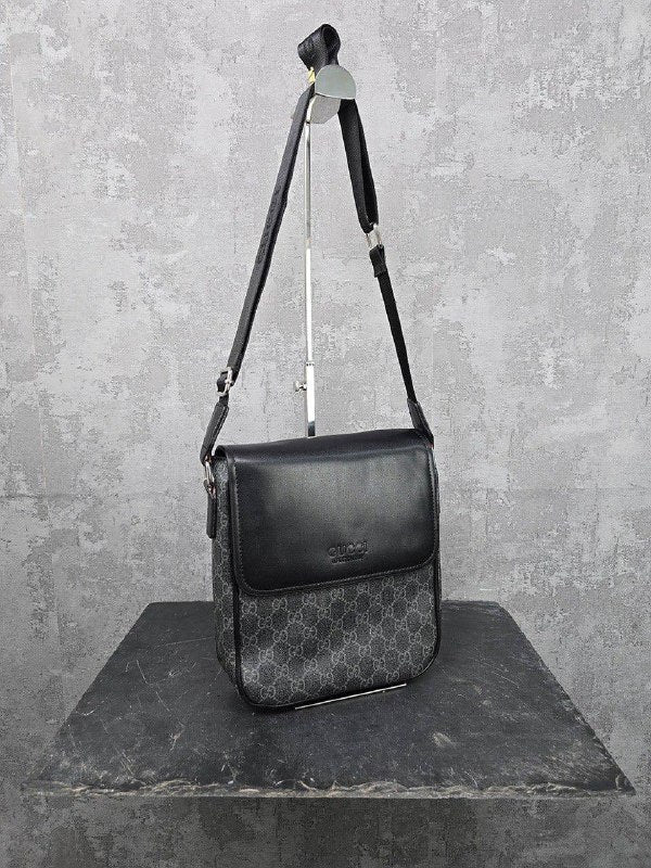 Gucci GG Supreme Messenger Bag UK Reps AAA Quality