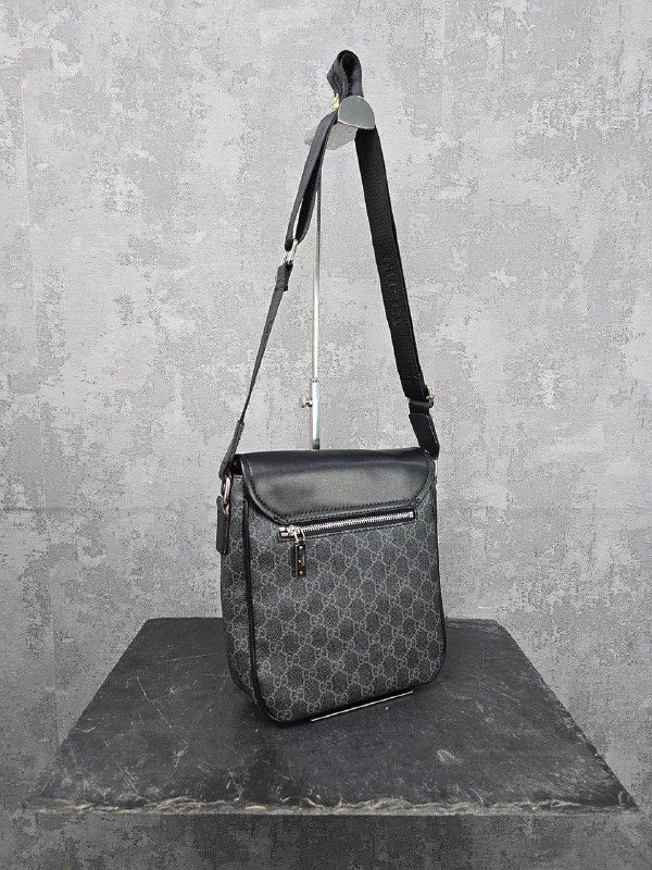 Gucci GG Supreme Messenger Bag UK Reps AAA Quality
