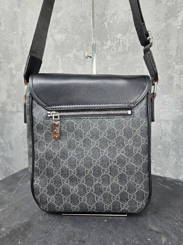 Gucci GG Supreme Messenger Bag UK Reps AAA Quality