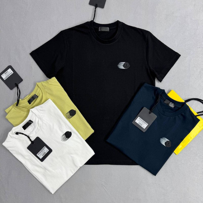 Moncler Men's Luxury Blur Gradient Logo T-Shirts AAA Quality Reps UK