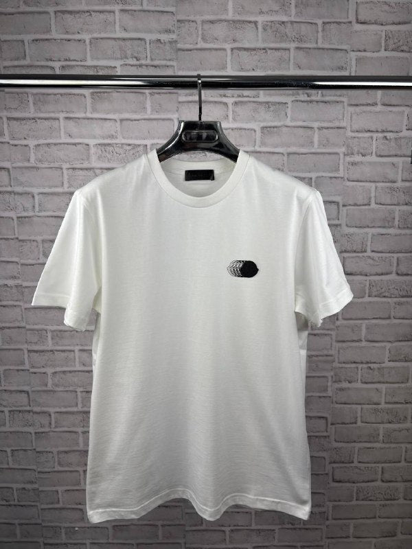 Moncler Men's Luxury Blur Gradient Logo T-Shirts AAA Quality Reps UK