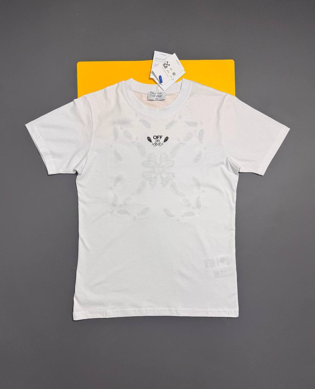 Off-White Men's Luxury Embr Bandana Arrow Cotton Graphic Tee AAA Quality Reps UK