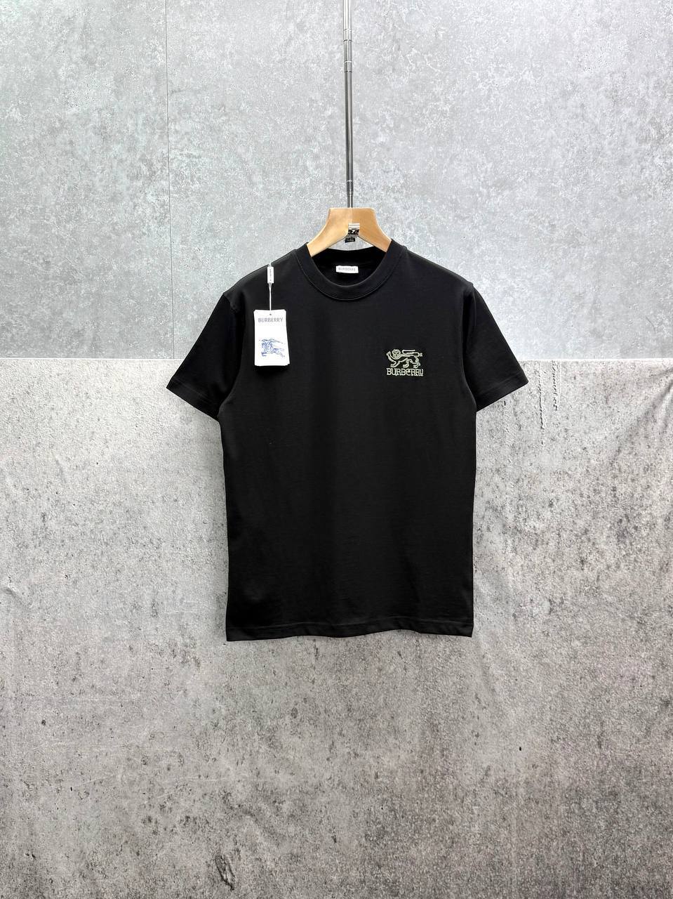 Burberry Logo Embroidered Cotton T-Shirt UK Reps AAA Quality