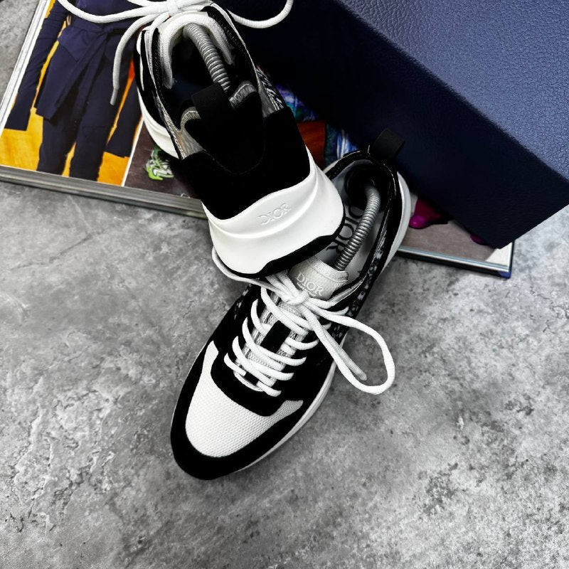 Dior B25 Men's Luxury Runner Black and White Oblique Sneakers AAA Quality Reps UK