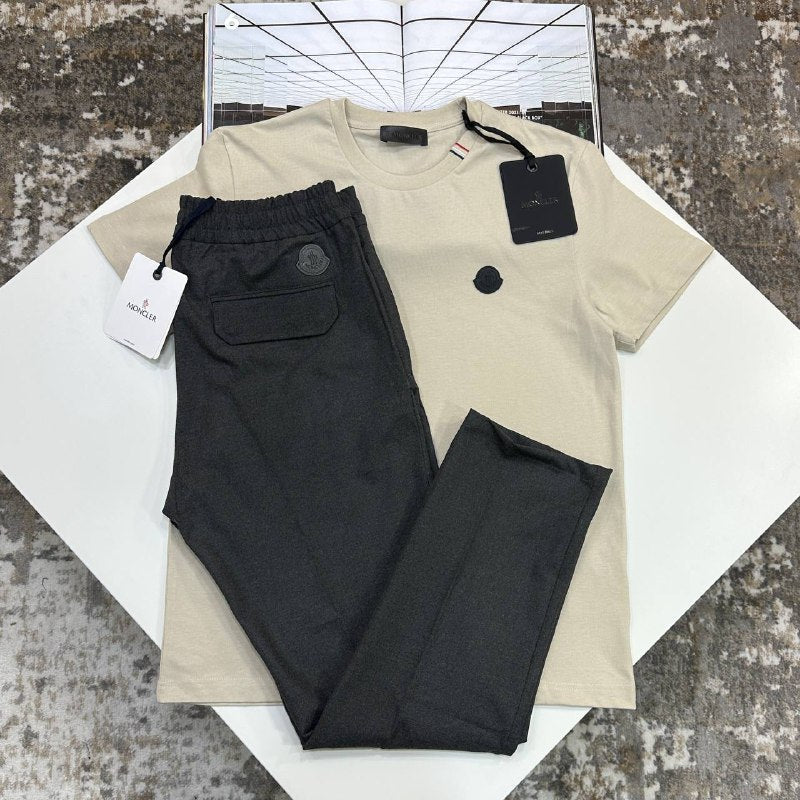 Moncler Logo Patch Cotton T-Shirt & Sweatpants Set UK Reps AAA+ Quality