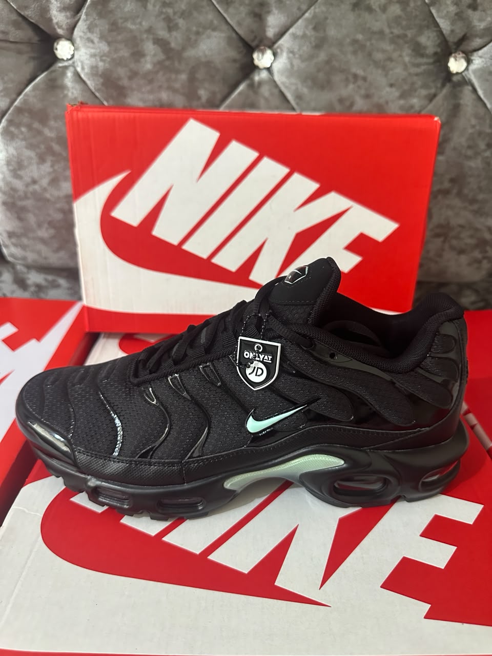 Nike Air Max Plus Black Mint Green Mens Trainers UK Reps AAA Quality