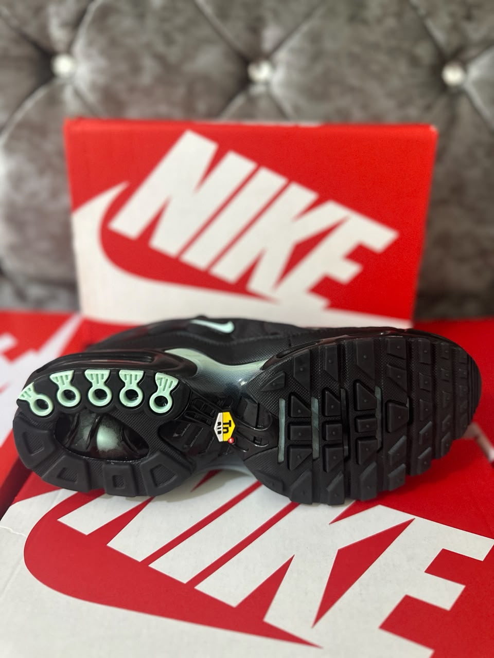Nike Air Max Plus Black Mint Green Mens Trainers UK Reps AAA Quality