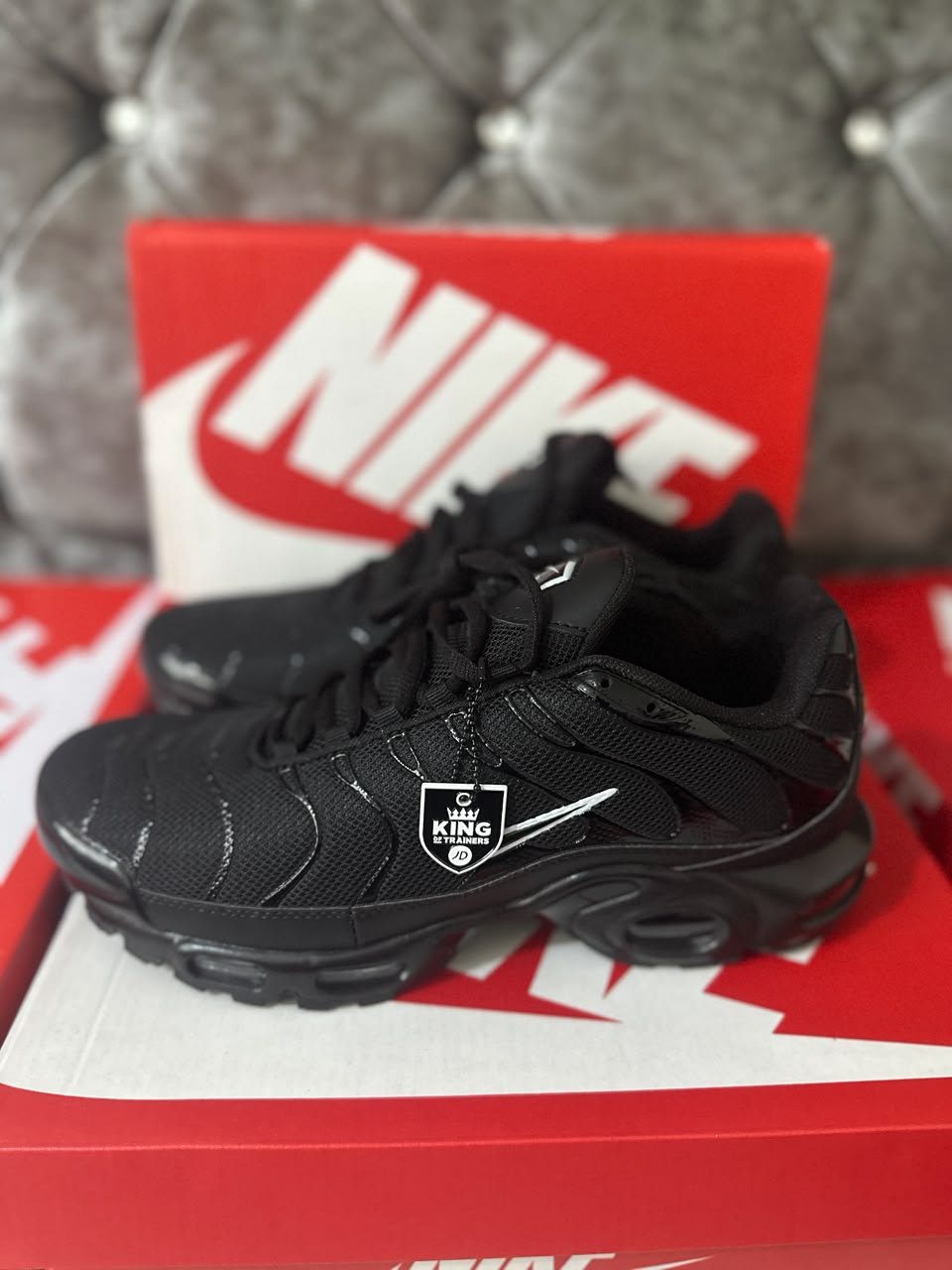 Nike Air Max Plus Triple Black Mens Trainers UK Reps AAA Quality