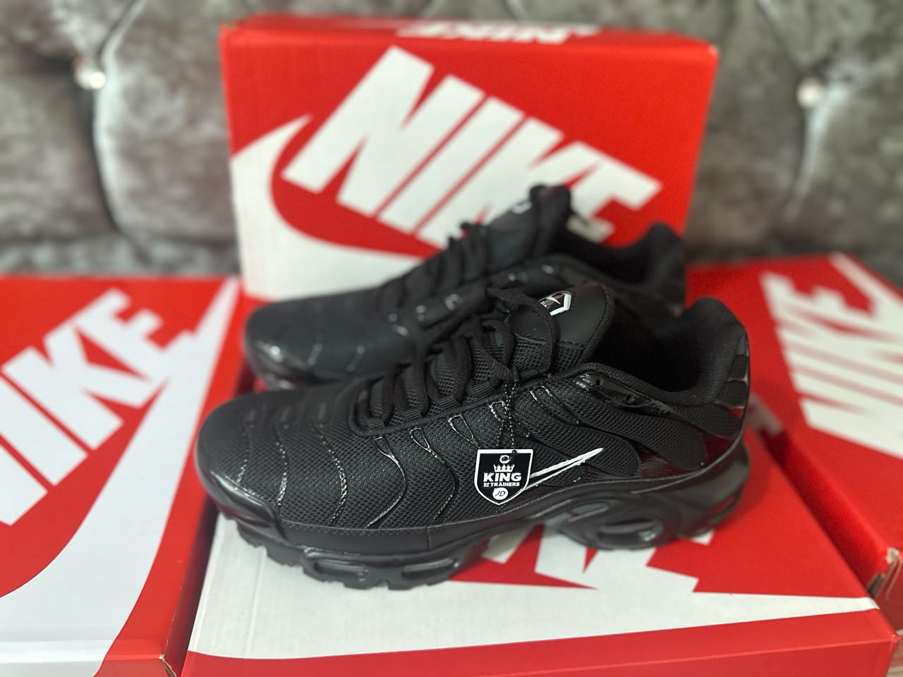 Nike Air Max Plus Triple Black Mens Trainers UK Reps AAA Quality