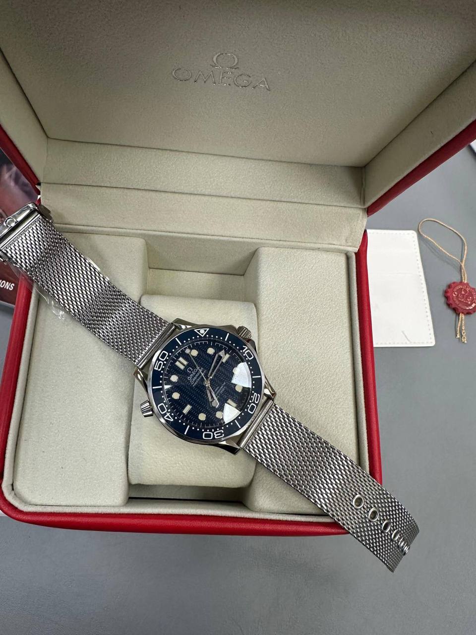 Omega Seamaster Diver Navy Dial Mens Watch UK Reps AAA Quality