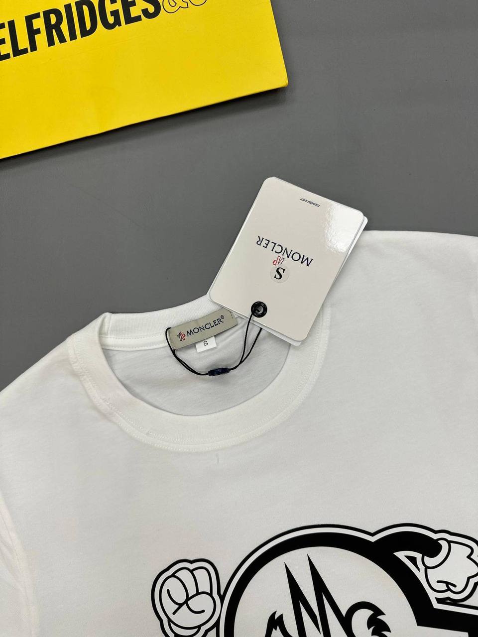 Moncler Running Logo T-Shirts Mens in White Color UK Reps AAA Quality