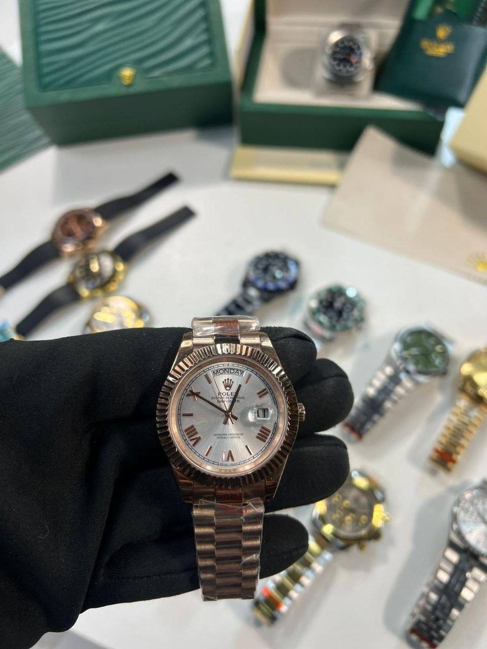 Rolex Day-Date Roman Dial Fluted Bezel Watch Rose Gold Bracelet Mens Watches Best Sale UK Reps AAA Quality