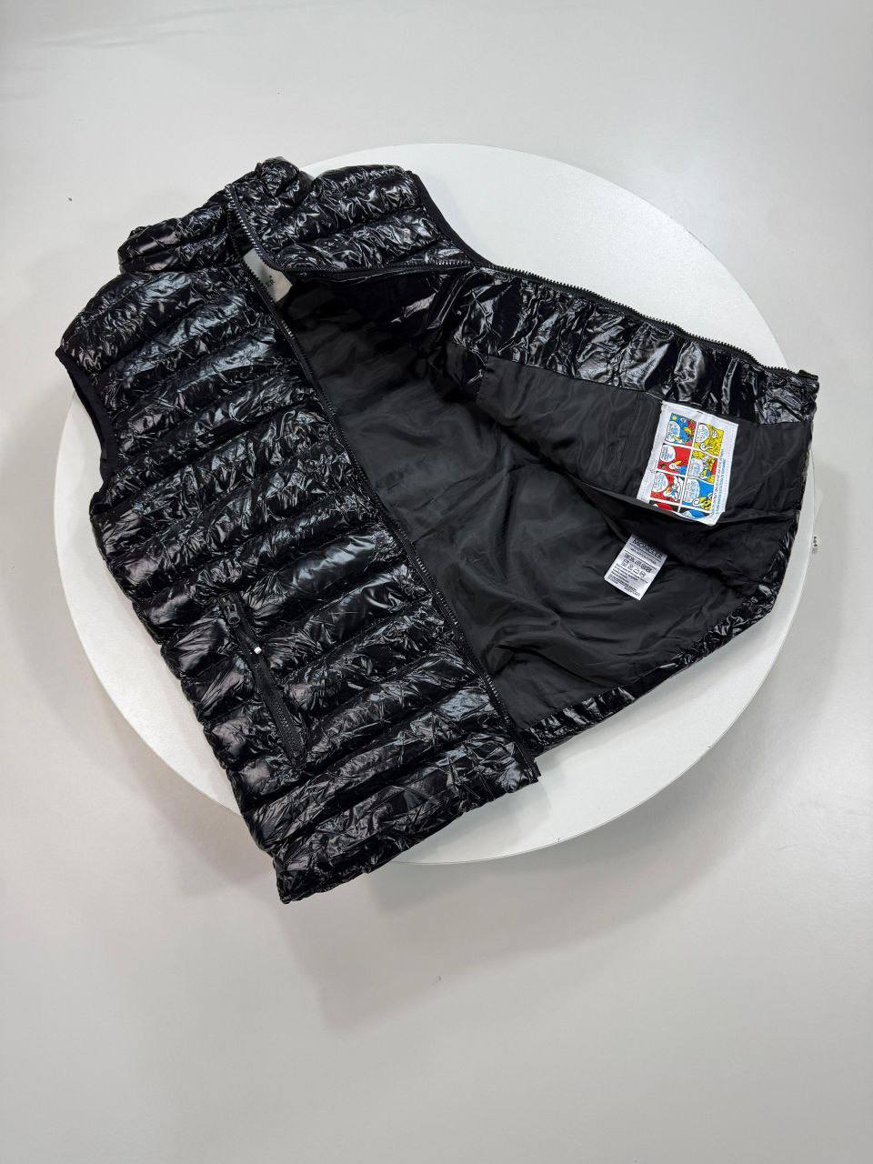 Moncler Logo Down Gilet Mens in Black Best Sale UK Reps AAA Quality