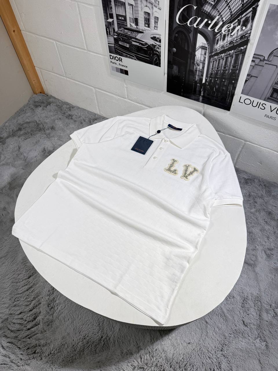 Louis Vuitton LV Embroidered Polo Shirts for Mens in 2 Colors UK Reps AAA Quality
