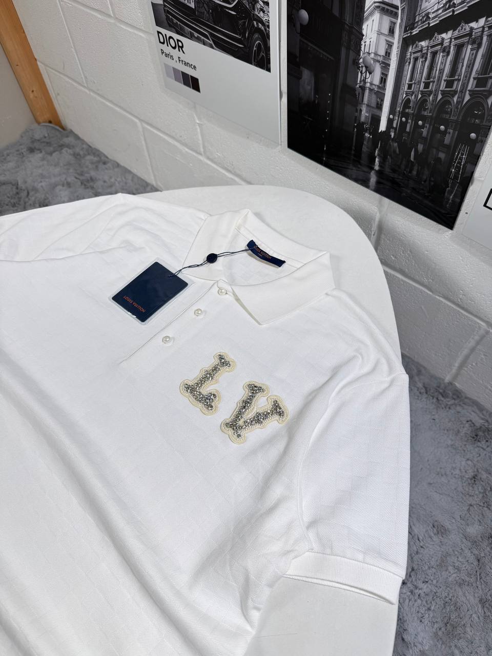 Louis Vuitton LV Embroidered Polo Shirts for Mens in 2 Colors UK Reps AAA Quality