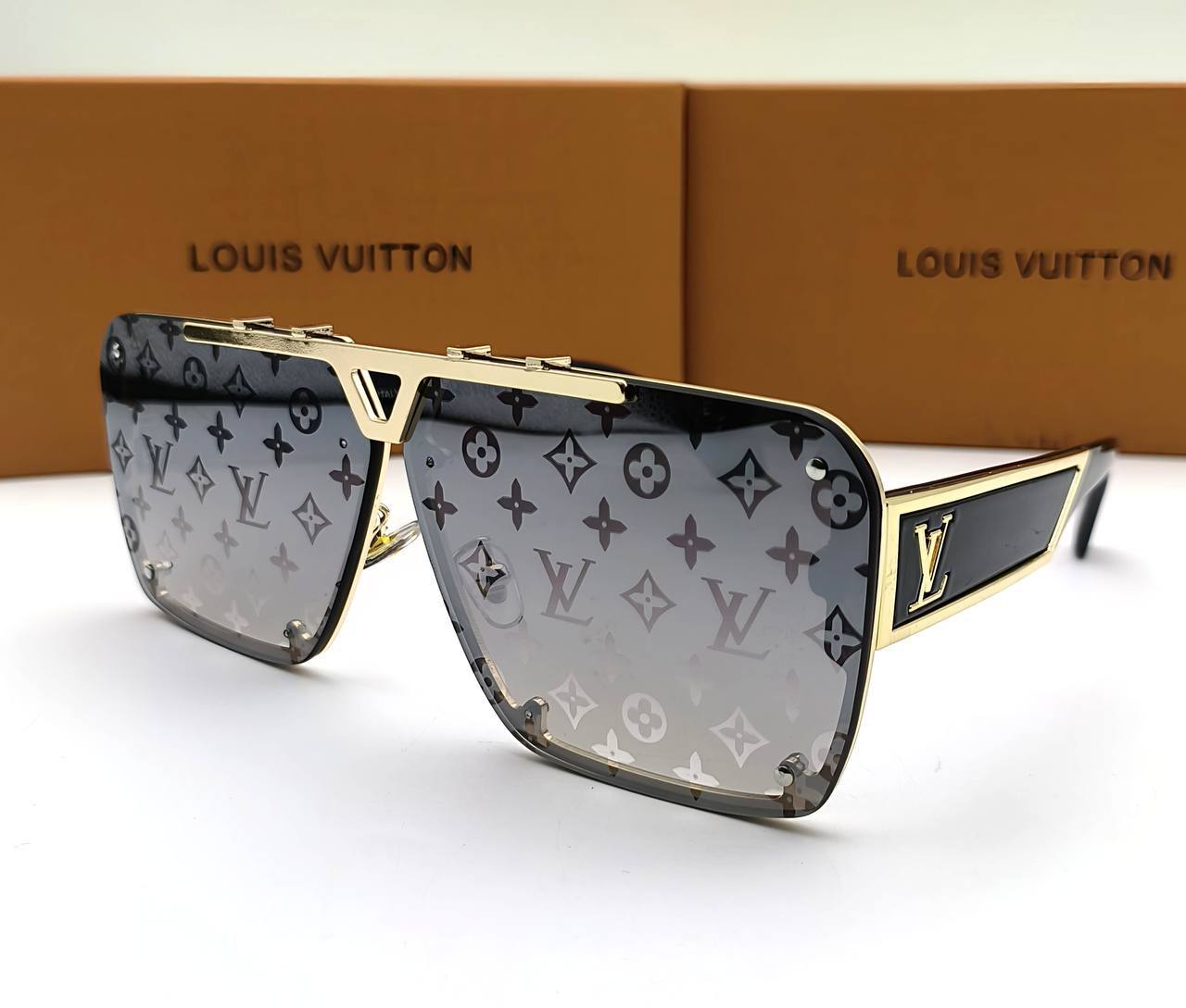 Louis Vuitton LV Square Frame Sunglasses Mens UK Reps AAA Quality