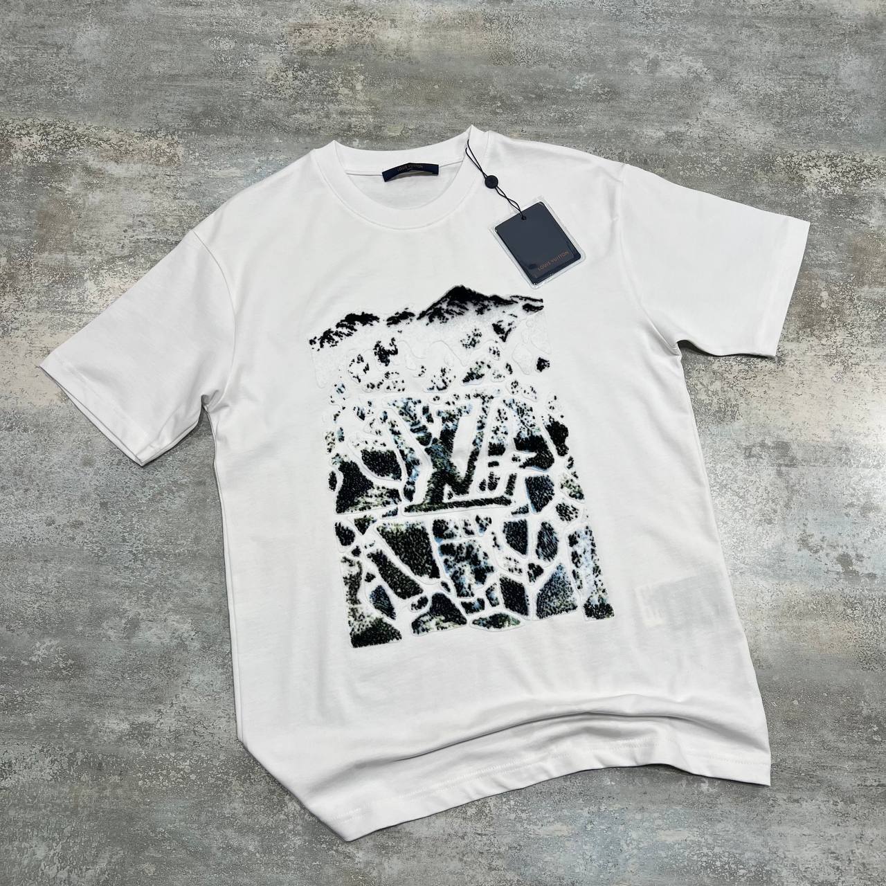 Louis Vuitton Velvet Jacquard Short-Sleeved Mountain T-Shirt Mens in Multiple Colors UK Reps AAA Quality