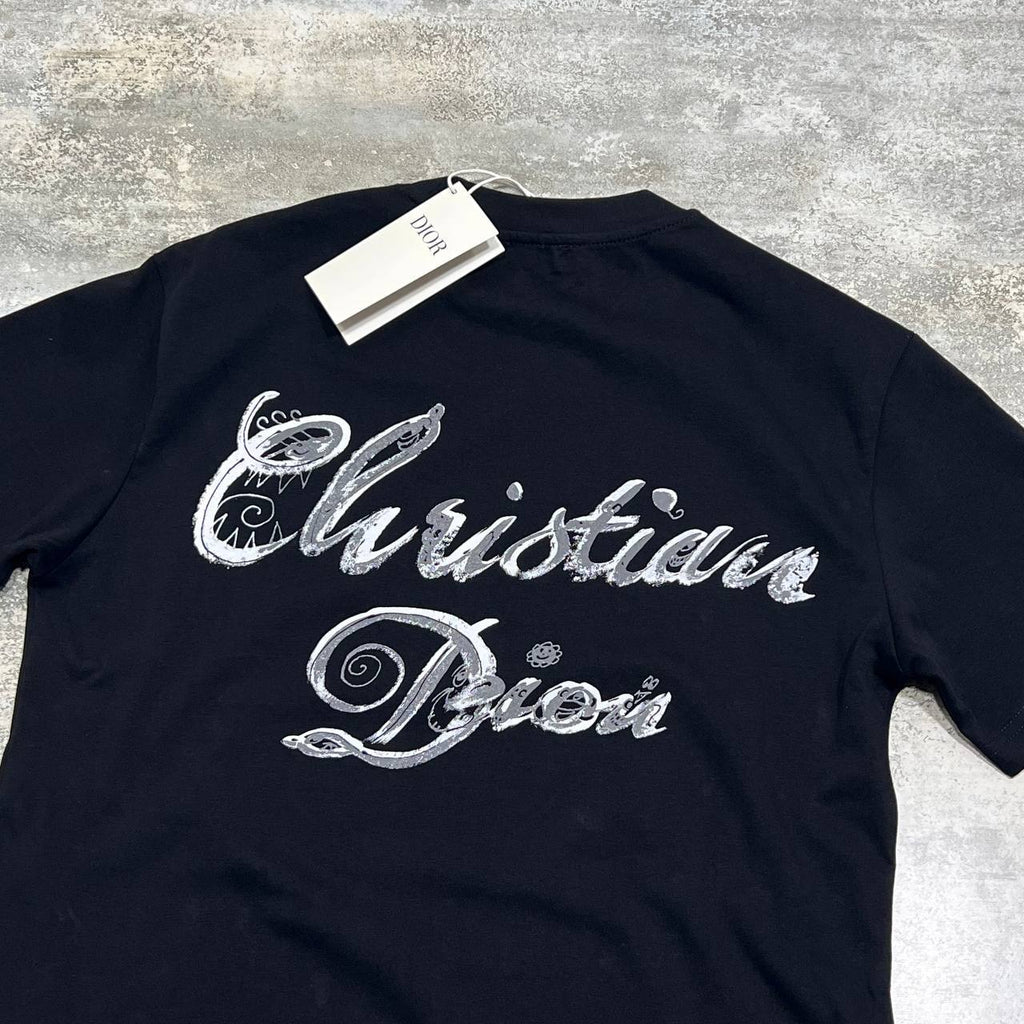 Dior 1947 Script Embroidery Relaxed-Fit T-Shirt in 2 Colors UK Reps AAA Quality